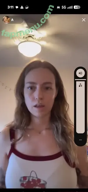 SensitiveCashew / sensitive.cashew nude photo #0031