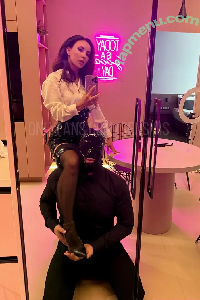 sensmis nude photo #0061 (s_mistress / sens_mis / sens_mistress)