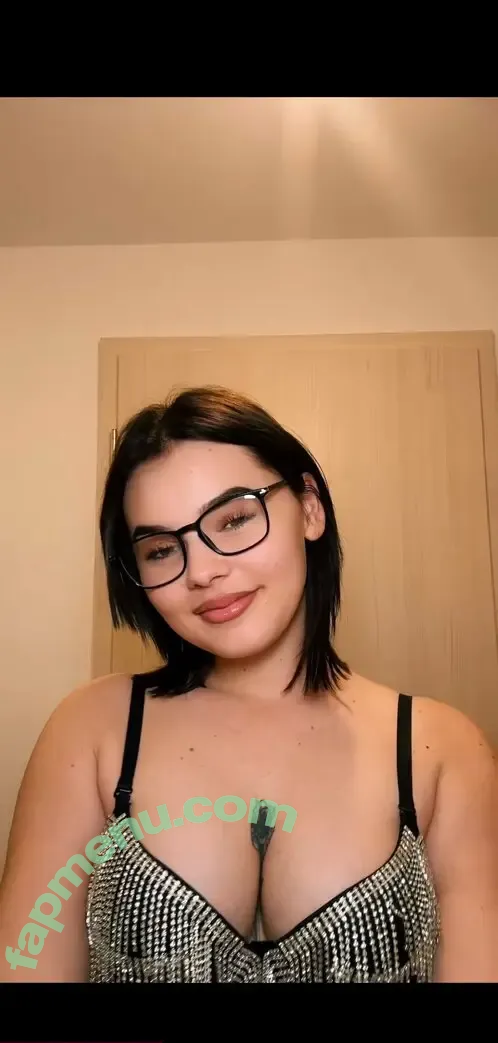 sensualjulia nude photo #0018 (julia.laurenx)