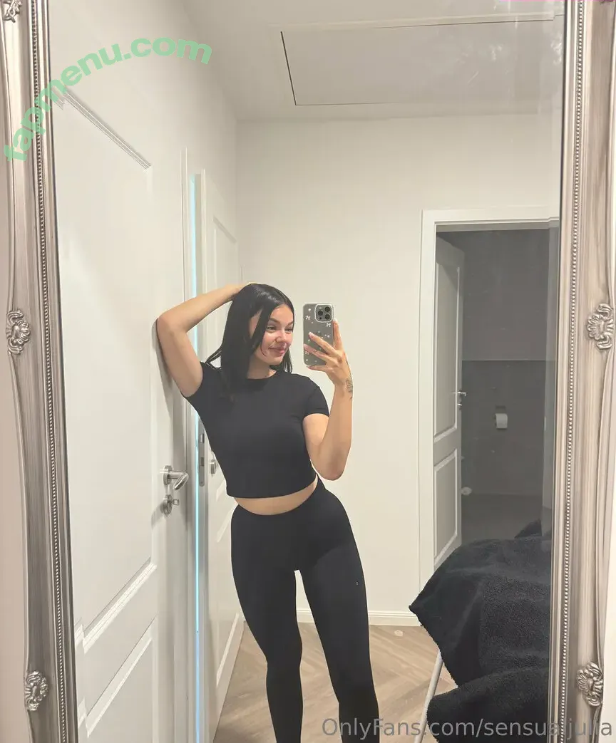 sensualjulia nude photo #0008 (julia.laurenx)