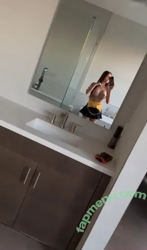  nude photo #0006