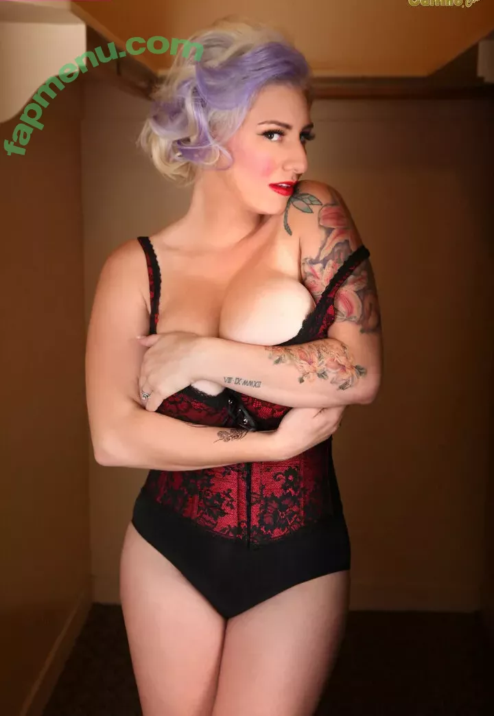 September Carrino nude photo #5909 (septembercarrio / theseptembercarrino)