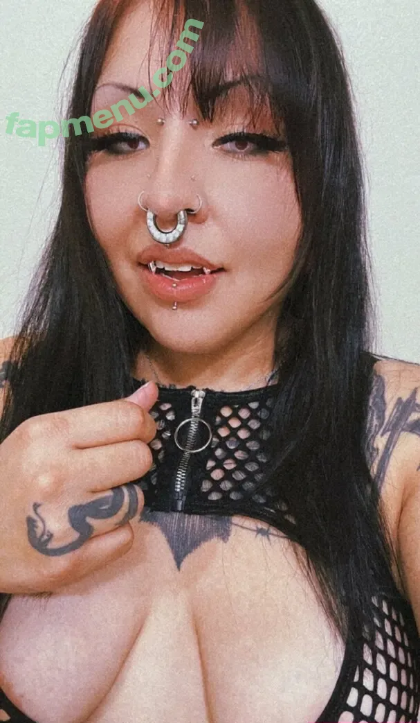 seraphinagrim nude photo #0010 (serve_seraphina)
