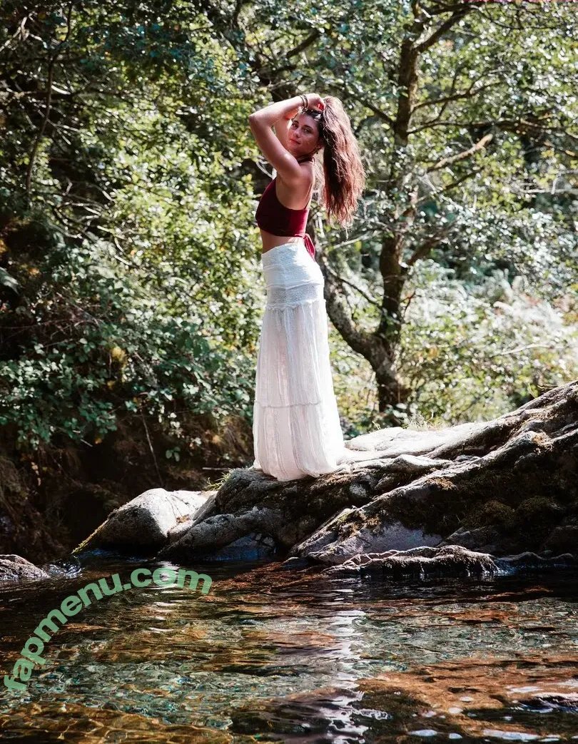 Seren Hawley Plows nude photo #0005 (Hedgerow Healing / Hedgerow_healing)