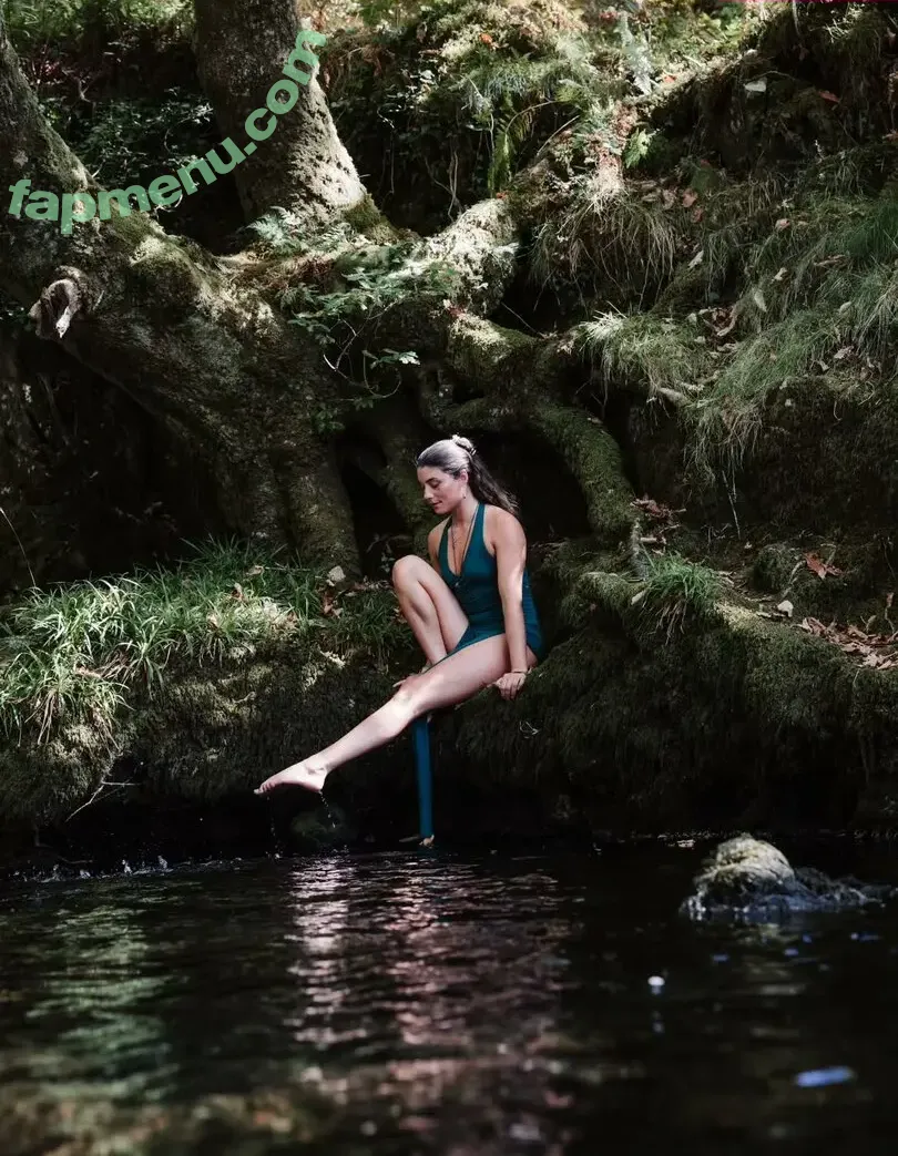 Seren Hawley Plows nude photo #0027 (Hedgerow Healing / Hedgerow_healing)