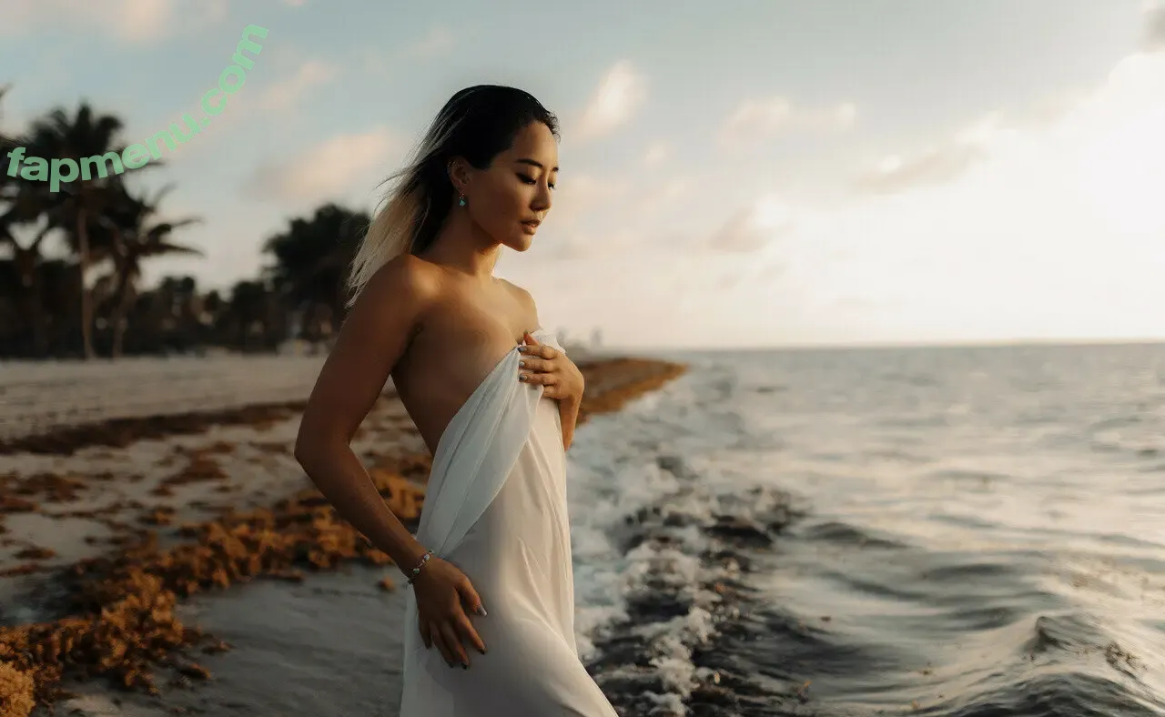 Serena Jung nude photo #0058 (iam.serenas)