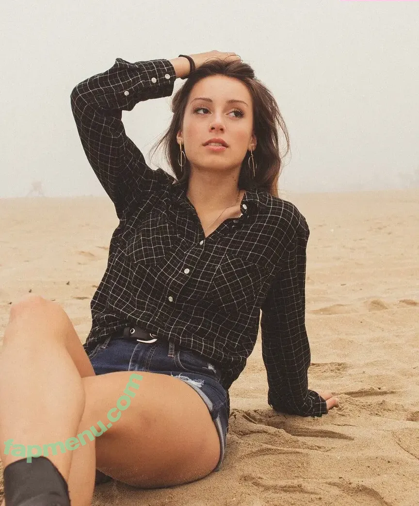 Serena Mello nude photo #0012 (Food Truck Girl / brunomellooficial / serenamello)