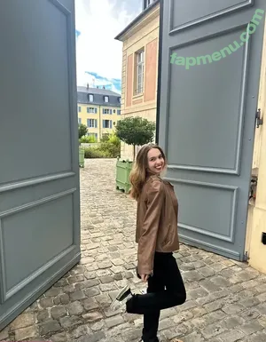 Serena Skybourne / SerenaSkybourne / serena.00 nude photo #0150