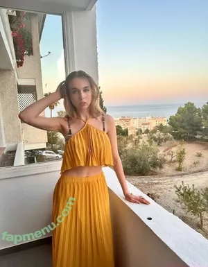 Serena Skybourne / SerenaSkybourne / serena.00 nude photo #0166