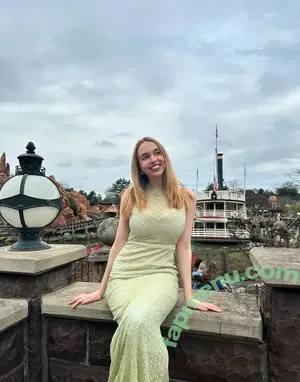 Serena Skybourne / SerenaSkybourne / Serena_Sky1 / serena.00 nude photo #0310