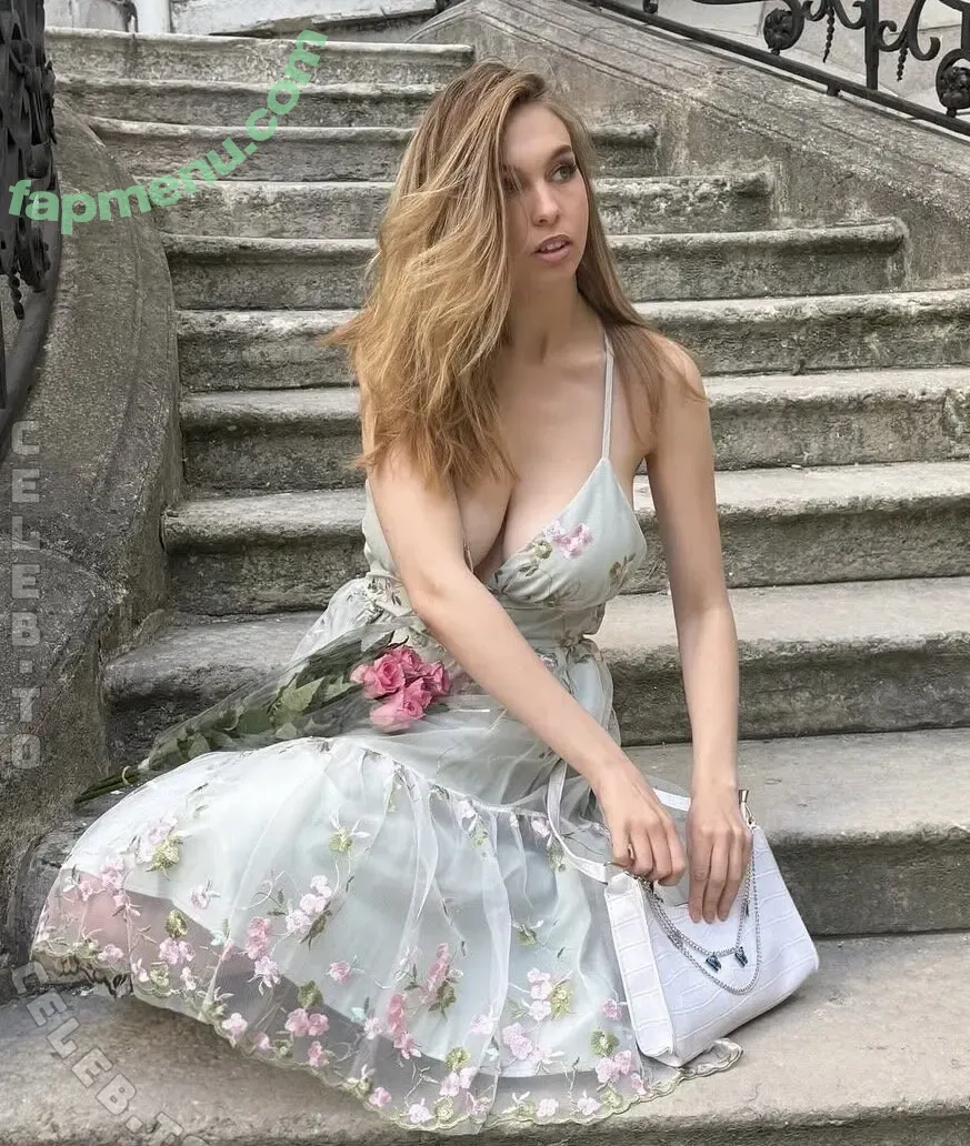 Serena Skybourne nude photo #0352 (SerenaSkybourne / Serena_Sky1 / serena.00)