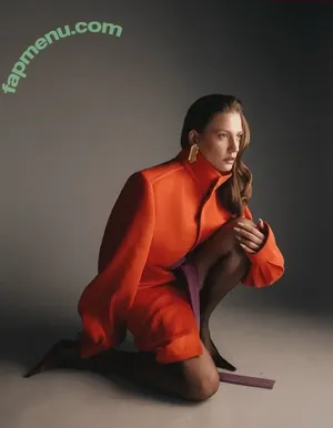 Serenay Sarıkaya / Serenay Sarikaya / serenayss nude photo #0014