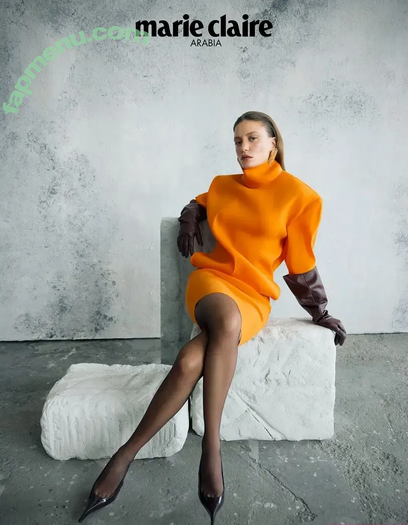 Serenay Sarıkaya nude photo #0011 (Serenay Sarikaya / serenayss)