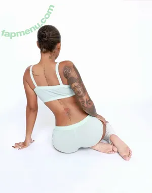 Serenity Grace / Nenee.xo / yoko1525 nude photo #0076