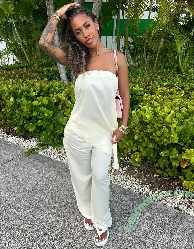 Serenity Grace nude photo #0020 (Nenee.xo / yoko1525)