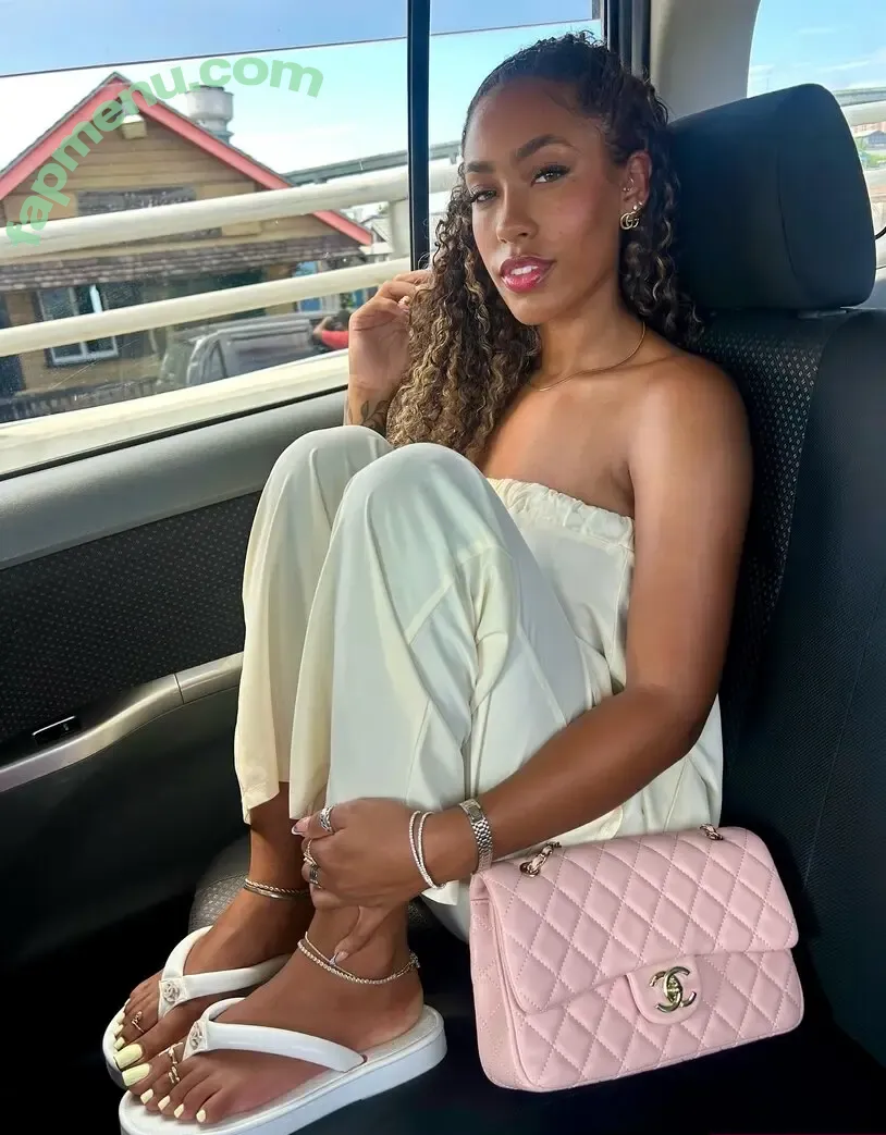 Serenity Grace nude photo #0021 (Nenee.xo / yoko1525)