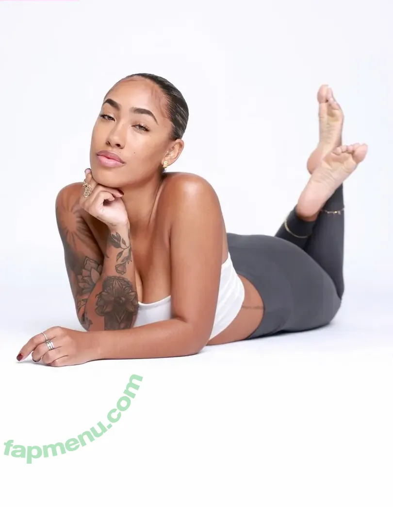 Serenity Grace nude photo #0063 (Nenee.xo / yoko1525)