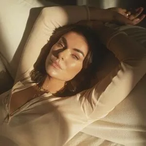Serinda Swan / serindaswan nude photo #0081