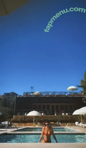 Serinda Swan / serindaswan nude photo #0764