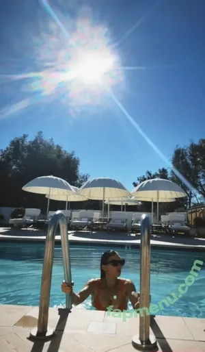 Serinda Swan / serindaswan nude photo #0767