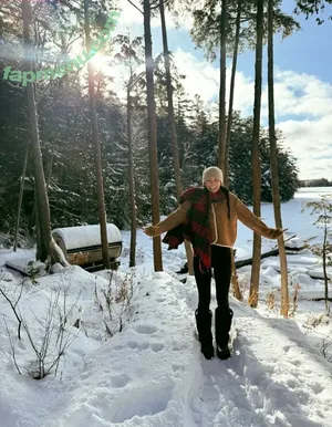 Serinda Swan / serindaswan nude photo #0780