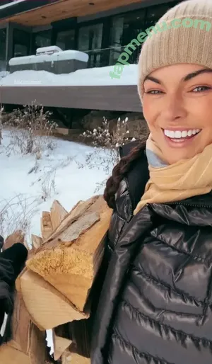 Serinda Swan / serindaswan nude photo #0788