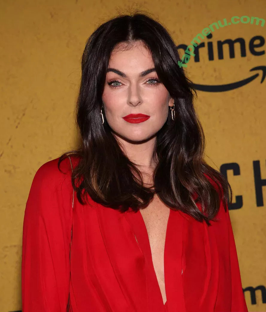 Serinda Swan nude photo #0052 (serindaswan)