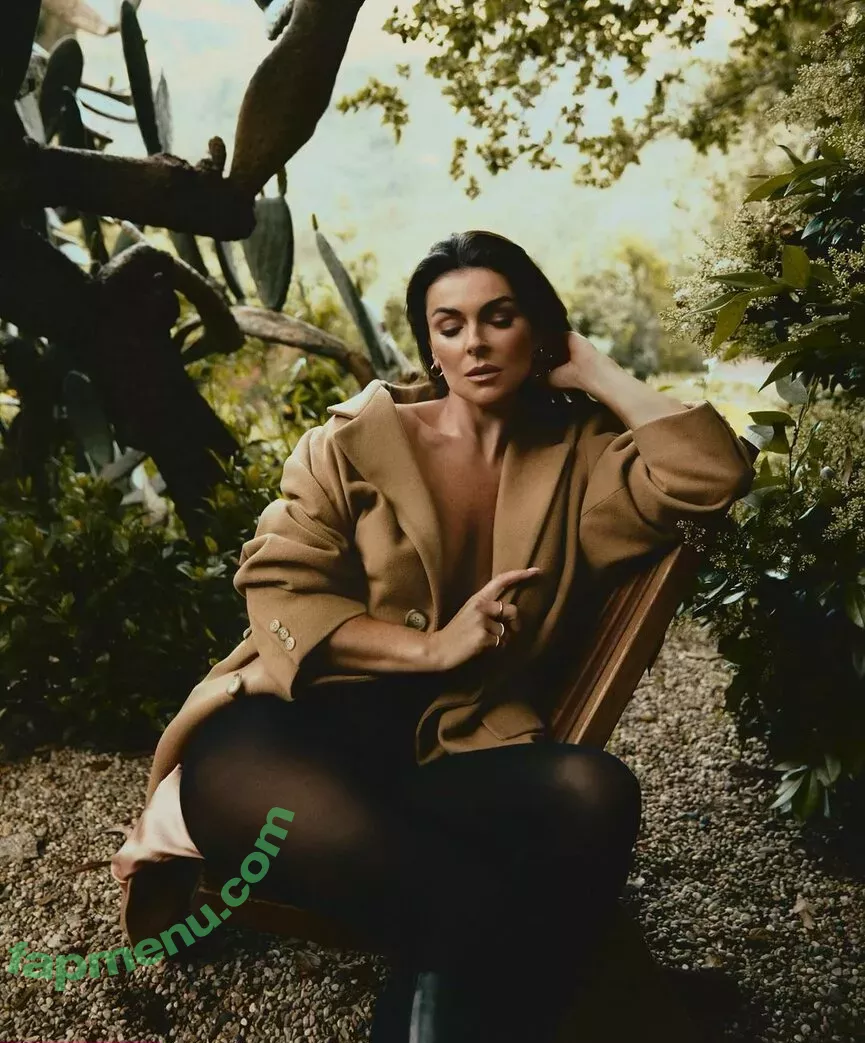 Serinda Swan nude photo #0113 (serindaswan)