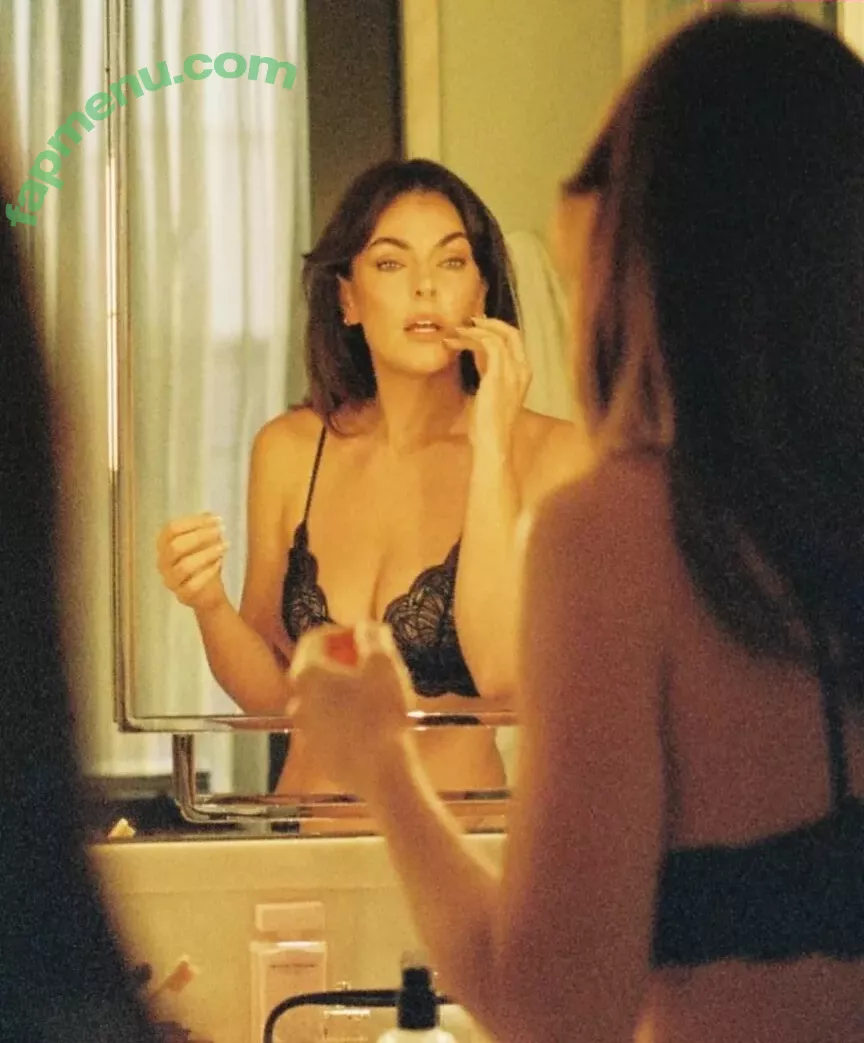 Serinda Swan nude photo #0122 (serindaswan)