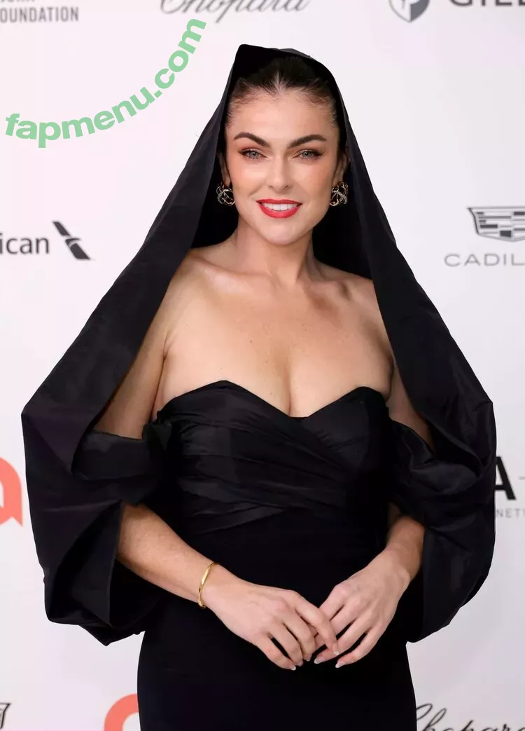 Serinda Swan nude photo #0165 (serindaswan)