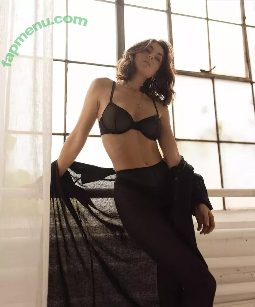 Serinda Swan nude photo #0174 (serindaswan)