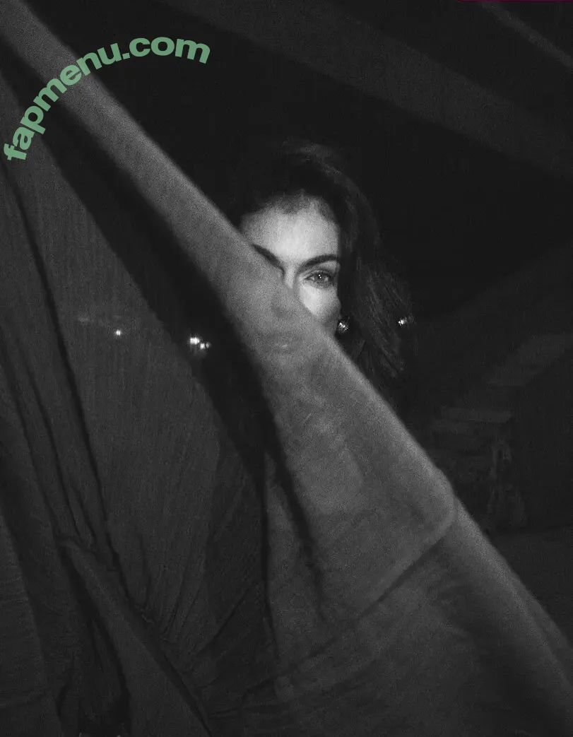 Serinda Swan nude photo #0748 (serindaswan)