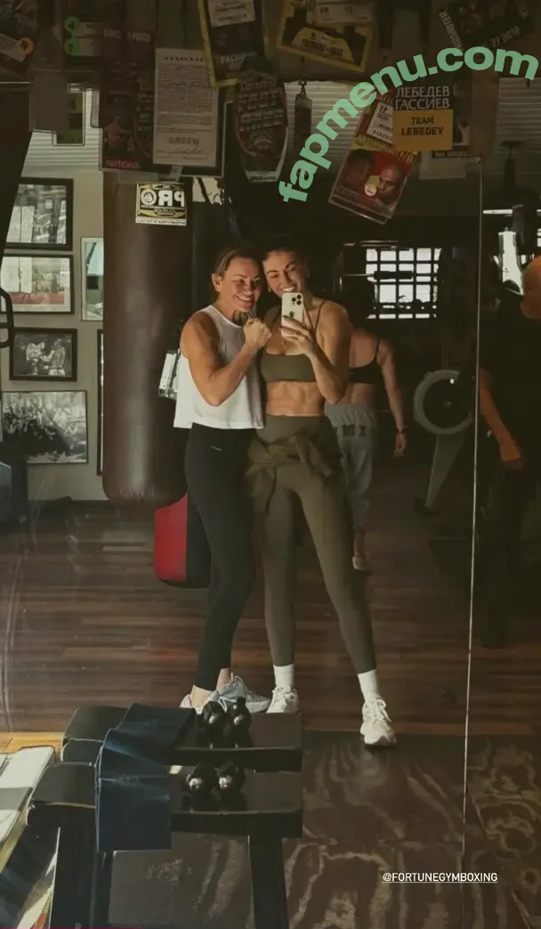 Serinda Swan nude photo #0763 (serindaswan)