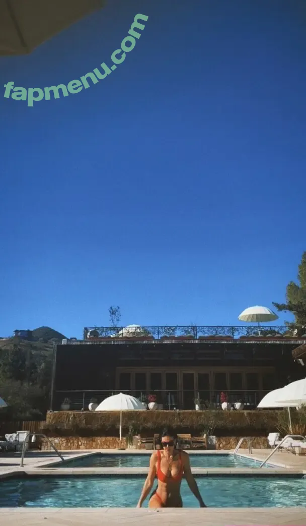 Serinda Swan nude photo #0766 (serindaswan)