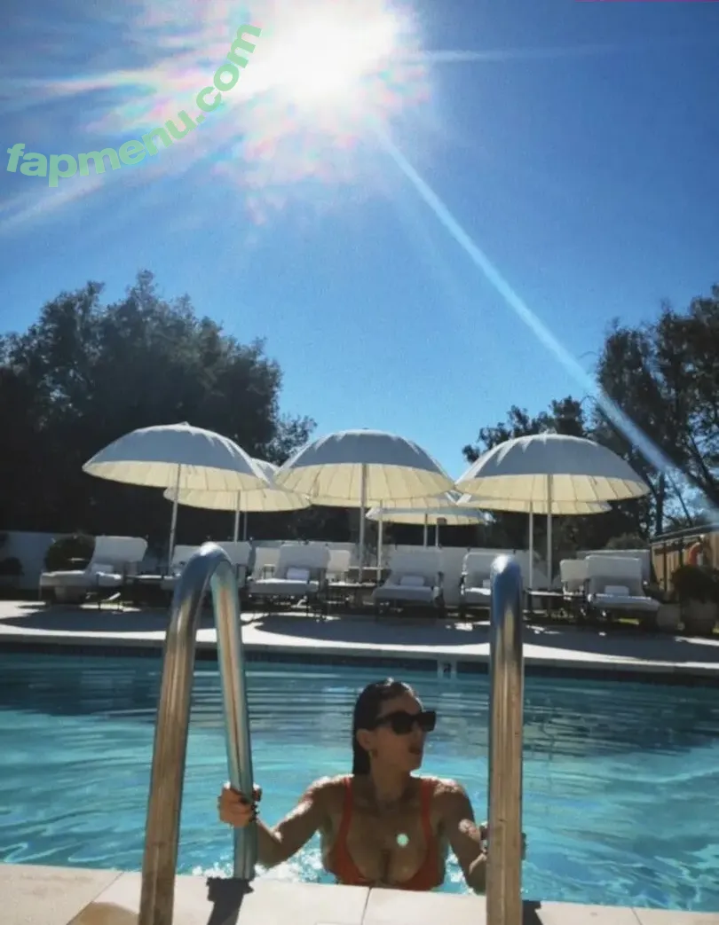 Serinda Swan nude photo #0769 (serindaswan)