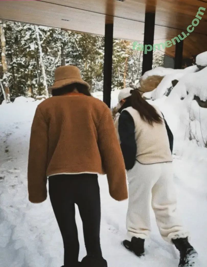 Serinda Swan nude photo #0782 (serindaswan)