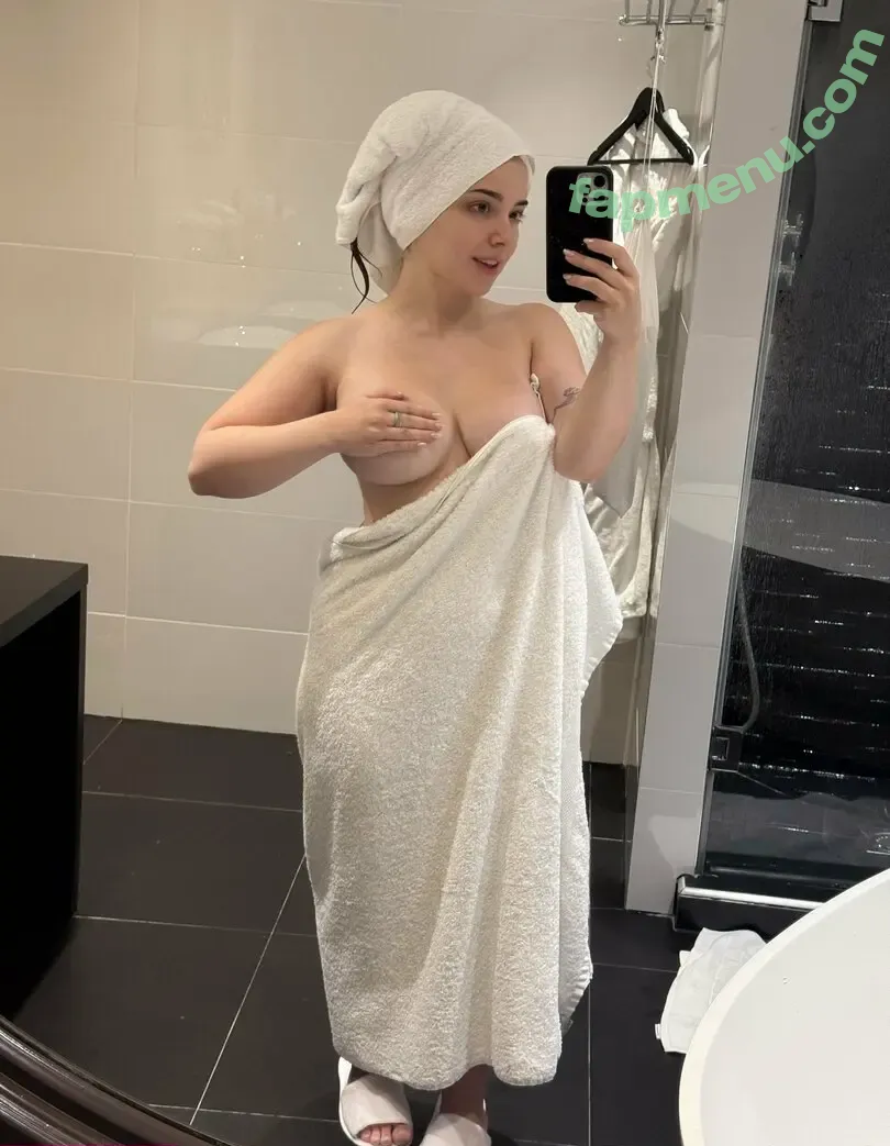 Serinide nude photo #0002 (serinideirl / serinsfw)