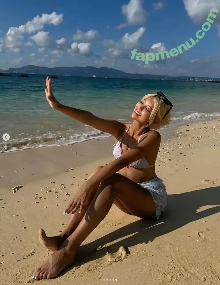 serizawarino305 nude photo #0022 (serizawarino)