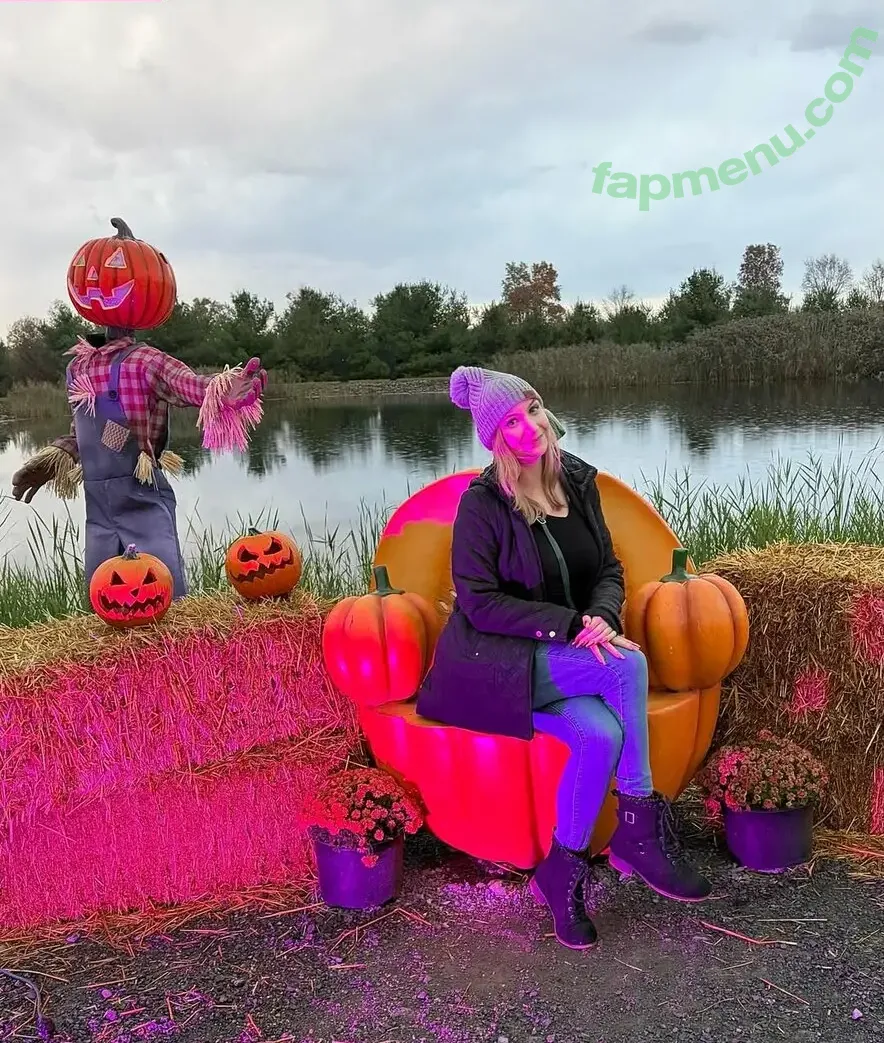 Sesskasays nude photo #0077 (Sesskasays)