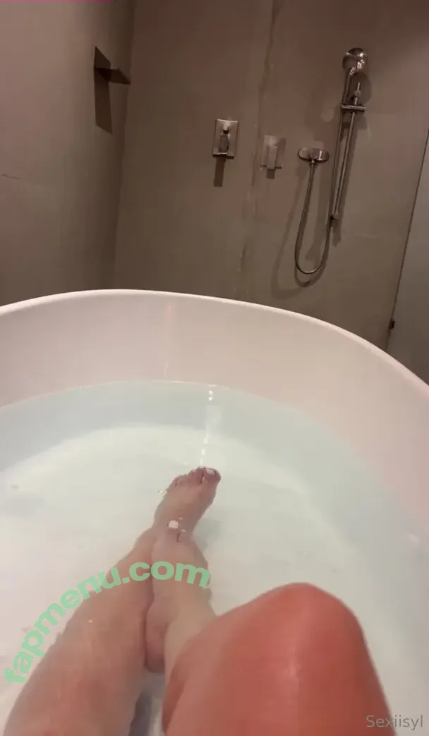 sexiisyl nude photo #0045 (syllopez79)