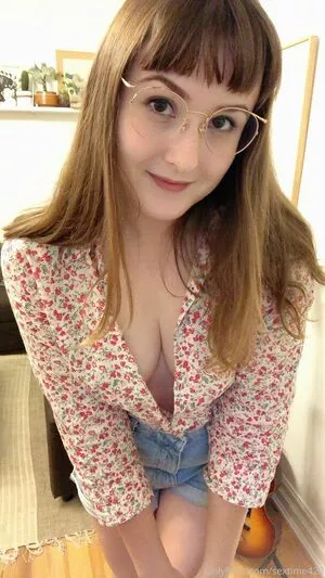 sextime420 / earlgreytea69 nude photo #0173