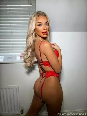 sextime420 / earlgreytea69 nude photo #0285