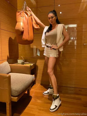 Sexy-Alisa / kiso198613 nude photo #0028