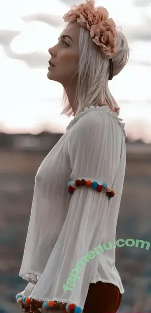 Sexy Julia / einfachechtjulia / sexyjulia.unfiltered nude photo #0010