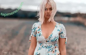 Sexy Julia / einfachechtjulia / sexyjulia.unfiltered nude photo #0023