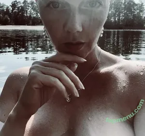 Sexy Julia / einfachechtjulia / sexyjulia.unfiltered nude photo #0053