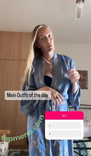 Sexy Julia / einfachechtjulia / sexyjulia.unfiltered nude photo #0190