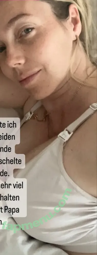 Sexy Julia nude photo #0091 (einfachechtjulia / sexyjulia.unfiltered)