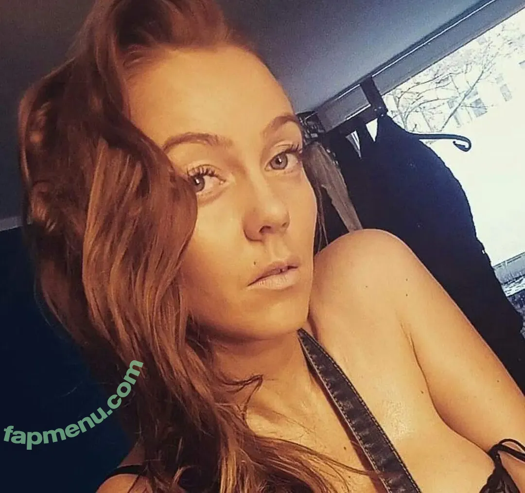 Sexy Julia nude photo #0156 (einfachechtjulia / sexyjulia.unfiltered)