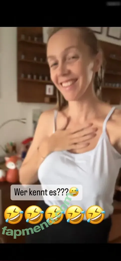 Sexy Julia nude photo #0298 (einfachechtjulia / sexyjulia.unfiltered)